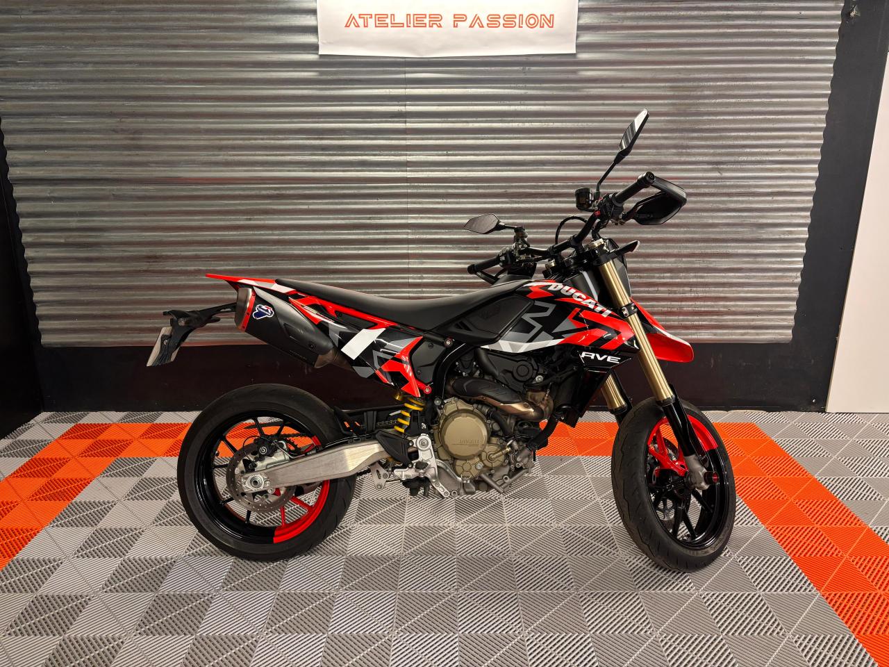 DUCATI HYPERMOTARD RVE Termignoni