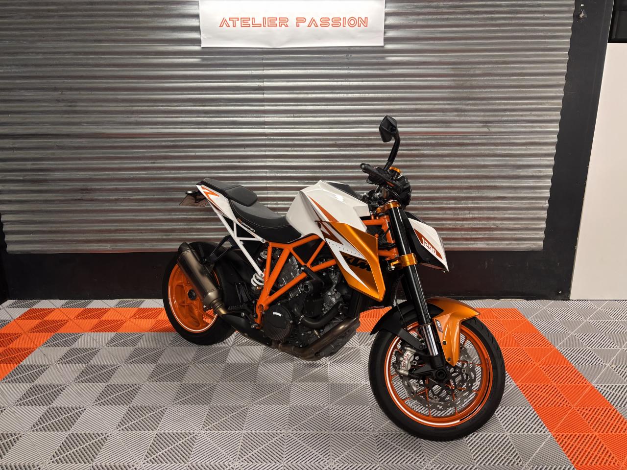 KTM 1290 SUPER DUKE R Special Edition