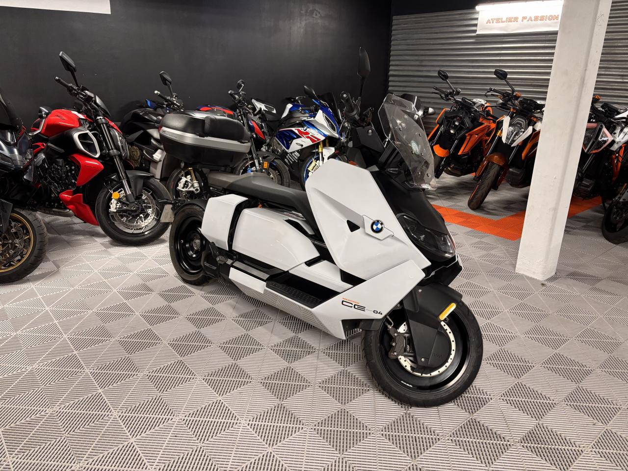 BMW CE04 A2